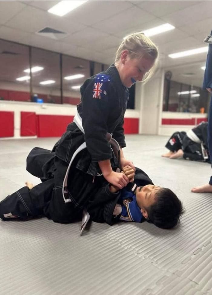 <center>BJJ Is The Best Way To Learn Self-defense!<center>